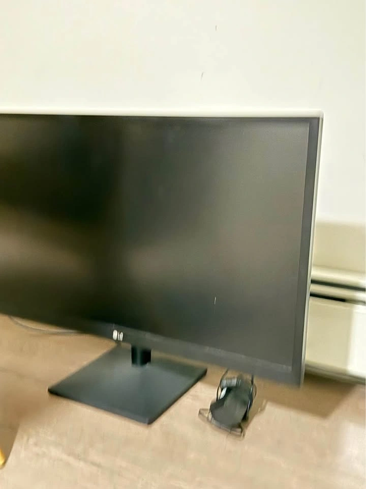 LG 27" Monitor Full HD IPS LED - photo 2