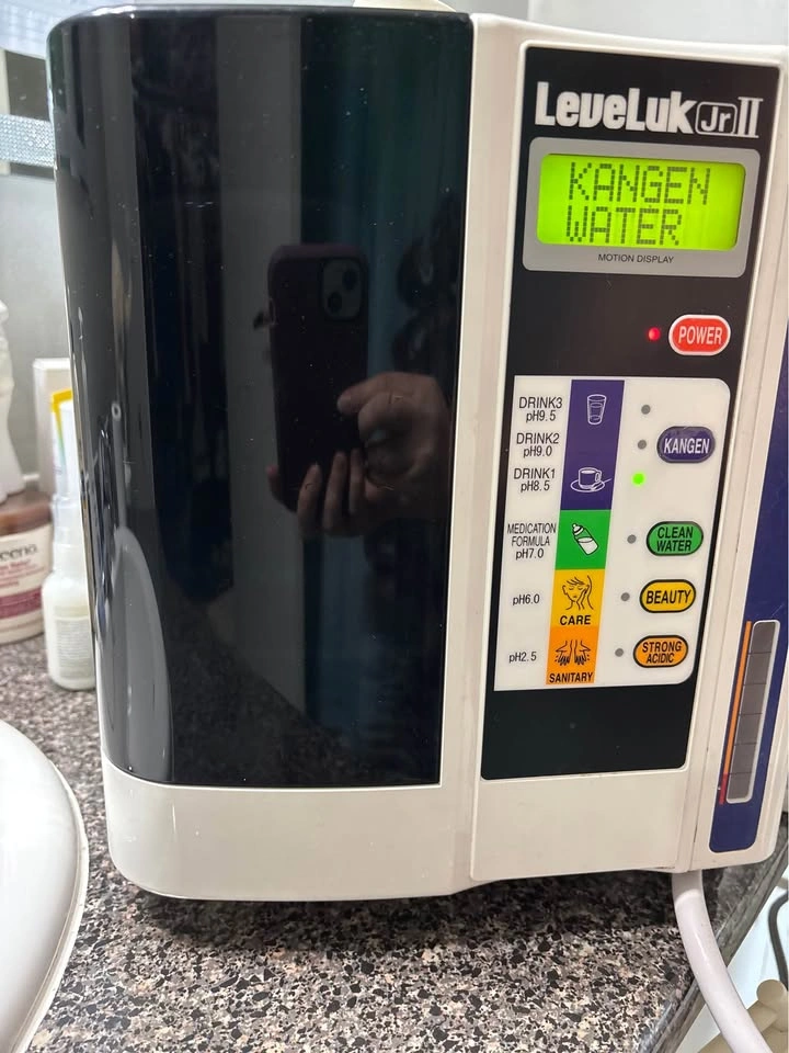 Enagic Leveluk Jr II Kangen Water Machine - Full Kit - Barely Us - photo 2