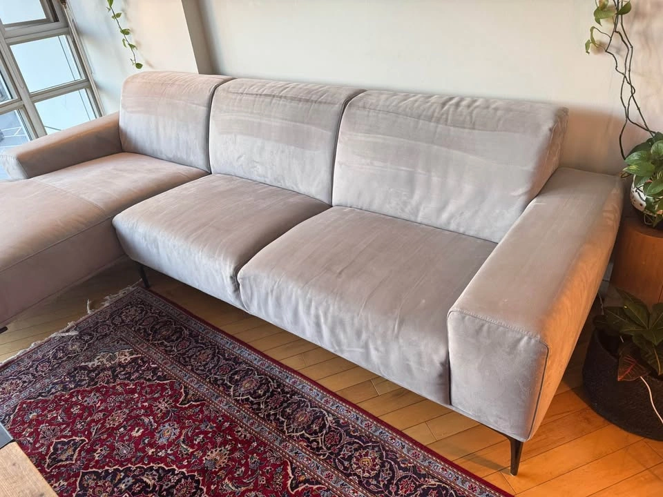 115” Designer Left Sectional from The Bay - Medium Firm - photo 2