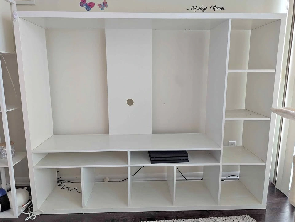 Large White TV Stand / Storage Unit – Modern Design