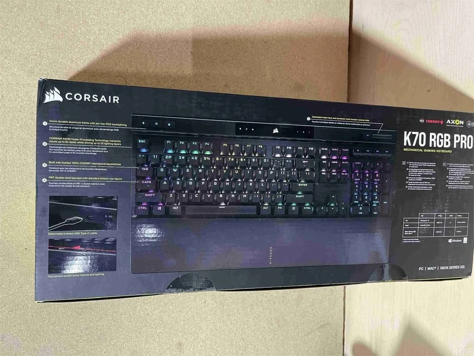 Corsair K70 RGB Pro Keyboard - photo 2