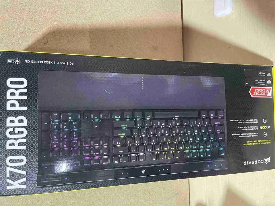 Corsair K70 RGB Pro Keyboard - photo 4