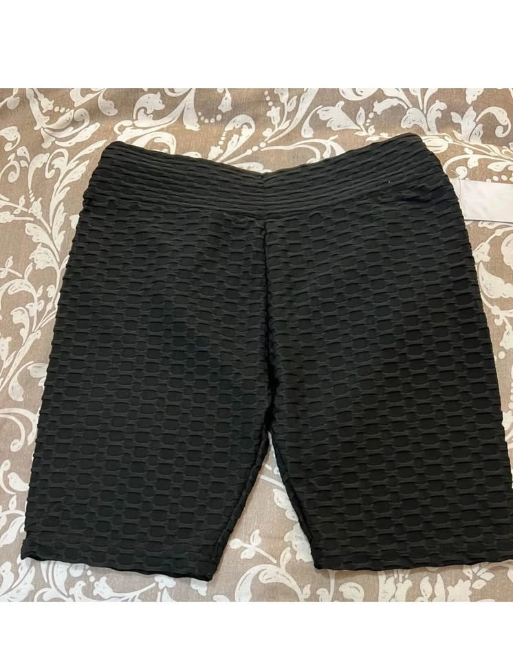 NWT Booty Scrunch Gym Shorts