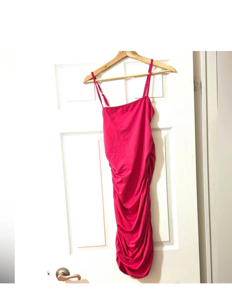 Hot Pink Dress!! - photo 2