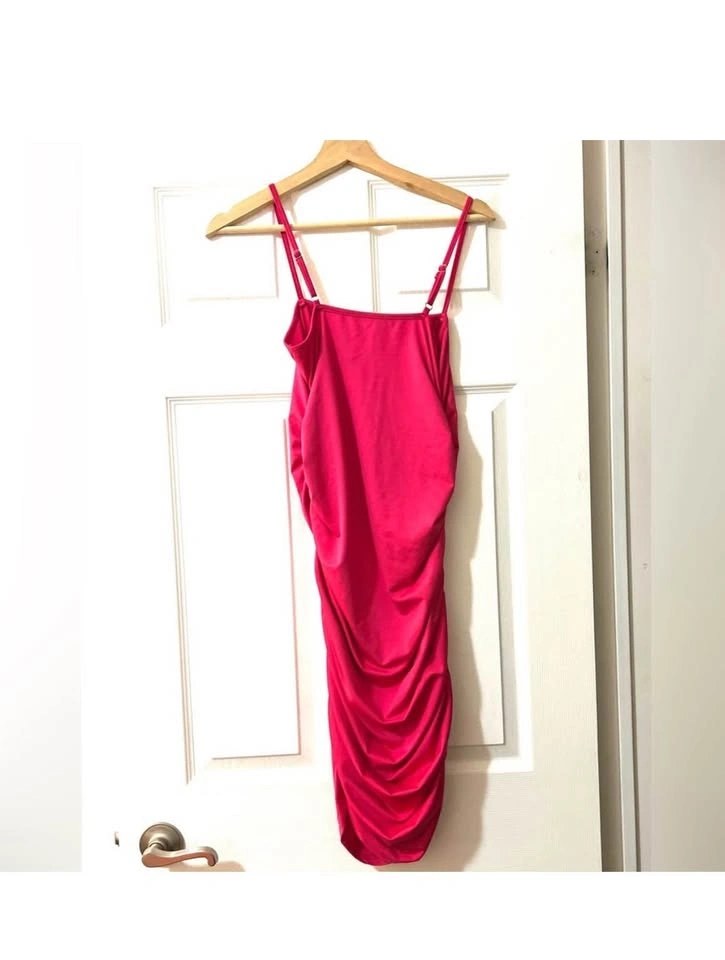 Hot Pink Dress!! - photo 3