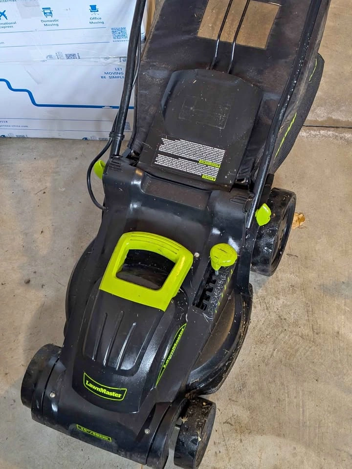 LawnMaster 15-Inch Electric Corded Lawn Mower