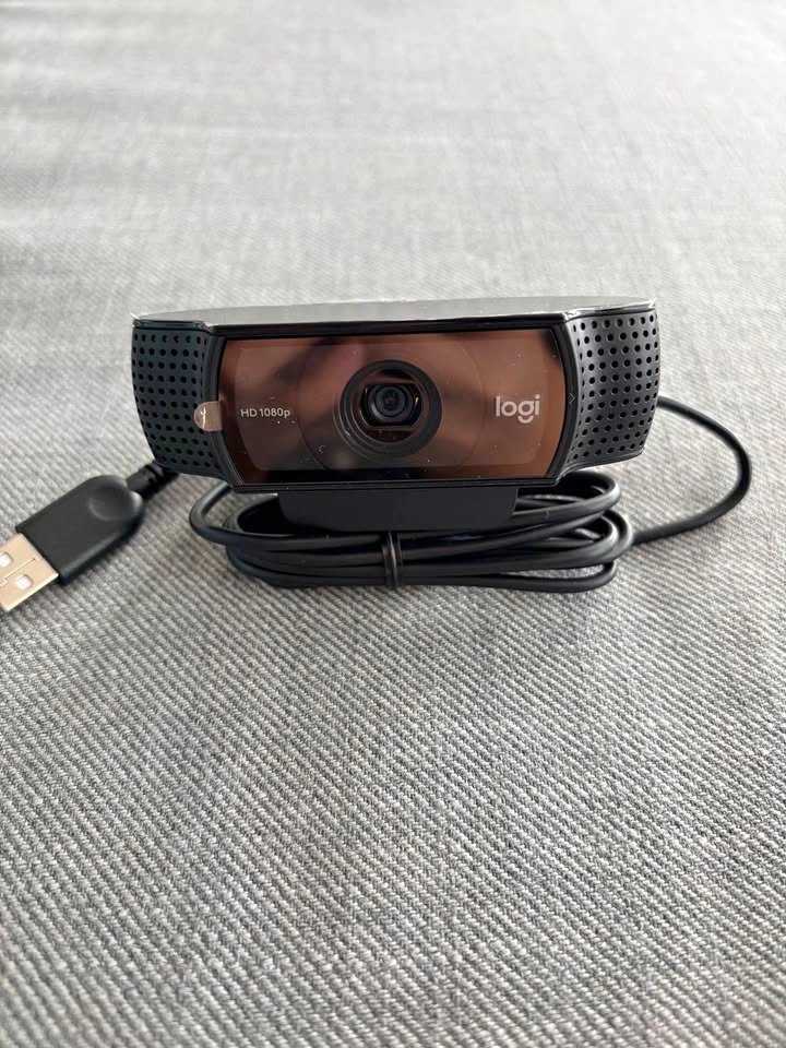 Logitech c920 Webcam Camera with lens cover