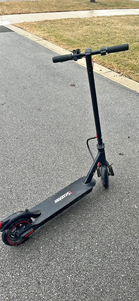 iScooter i9 Electric Scooter – Great Condition, Smooth Ride - photo 2