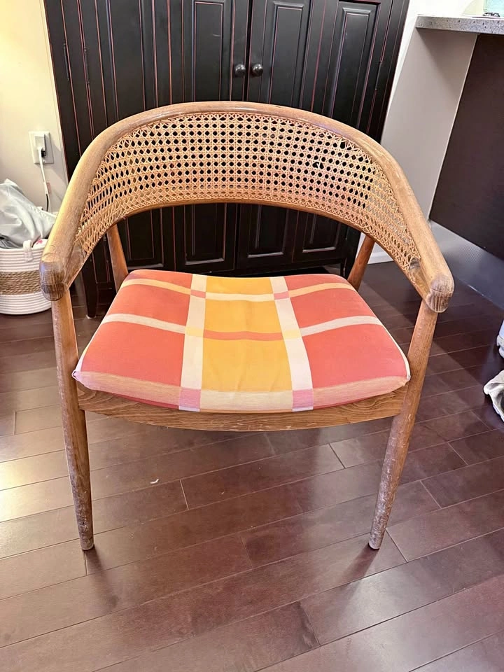 Eaton's Chair