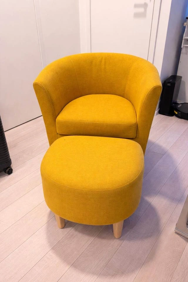 Accent Chair with Ottoman - photo 2