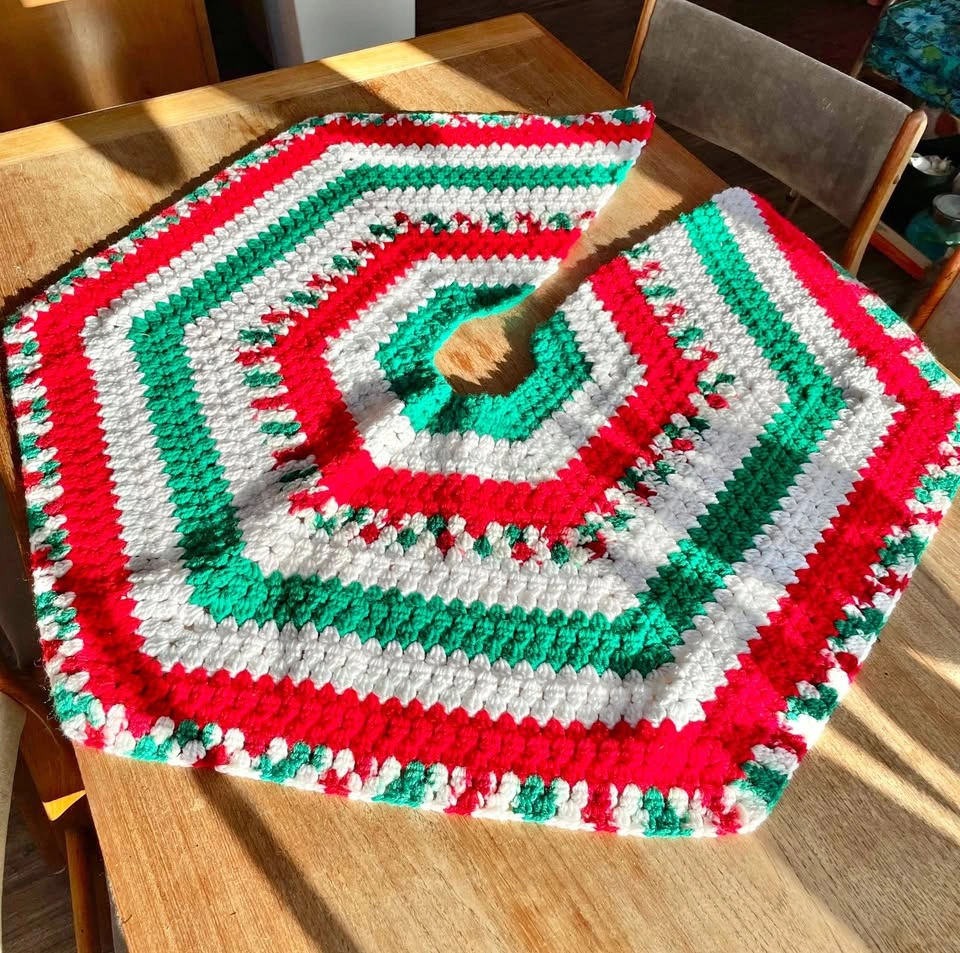 Vintage Crocheted Tree Skirt - 40" Across