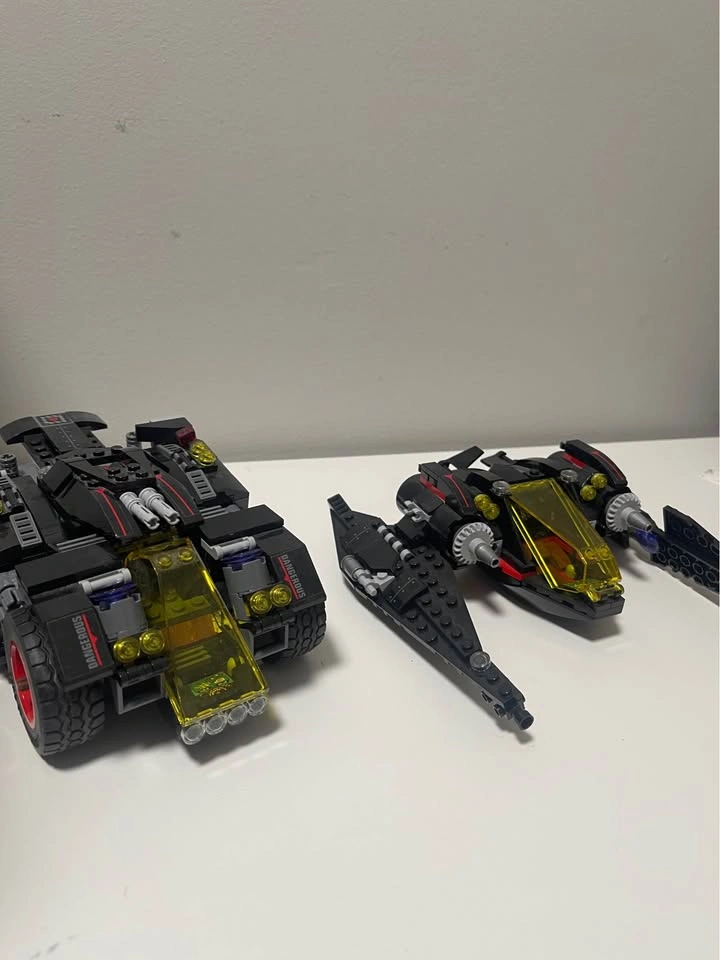 LEGO Batman Ultimate Batmobile Truck and Plane ONLY - photo 2