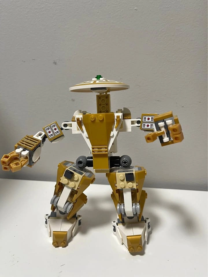 LEGO Ninjago Temple of Light Golden Mech