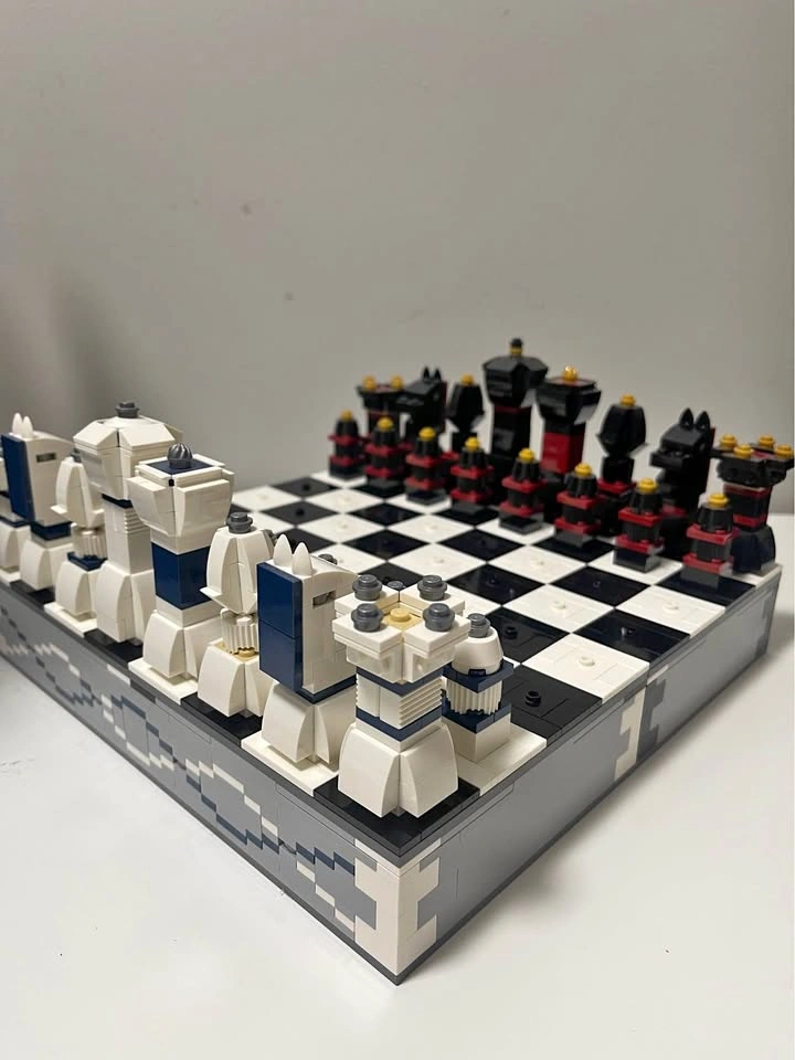 LEGO Iconic Chess/Checkers Set (40174)