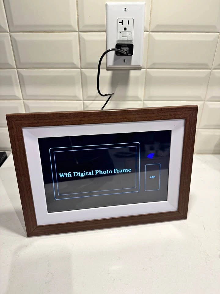 Wifi Digital Photo Frame w/2 Frames (Brown & White) 10.1” Screen