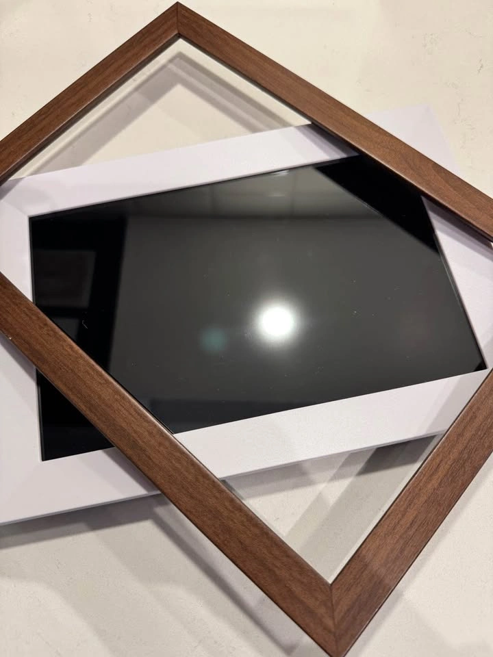 Wifi Digital Photo Frame w/2 Frames (Brown & White) 10.1” Screen - photo 3