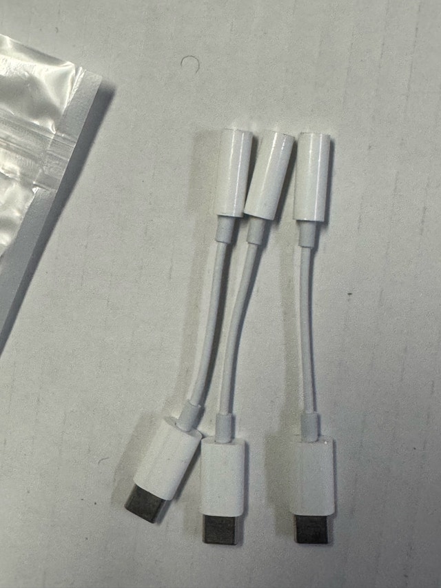 USB-C to 3.5mm Headphone Jack Adapter (3 Pack)