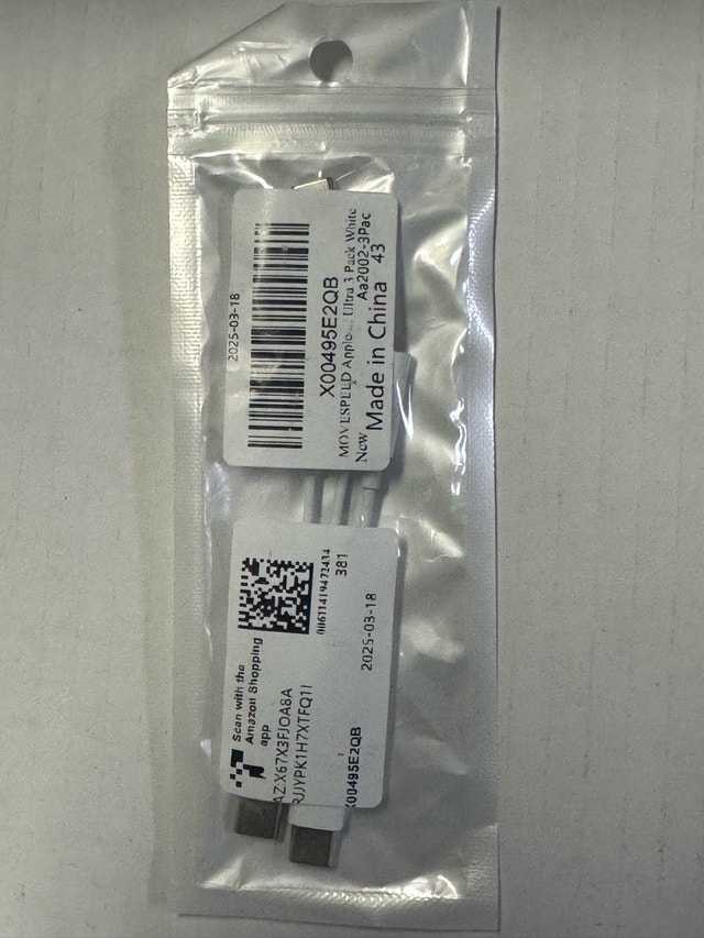 USB-C to 3.5mm Headphone Jack Adapter (3 Pack) - photo 4