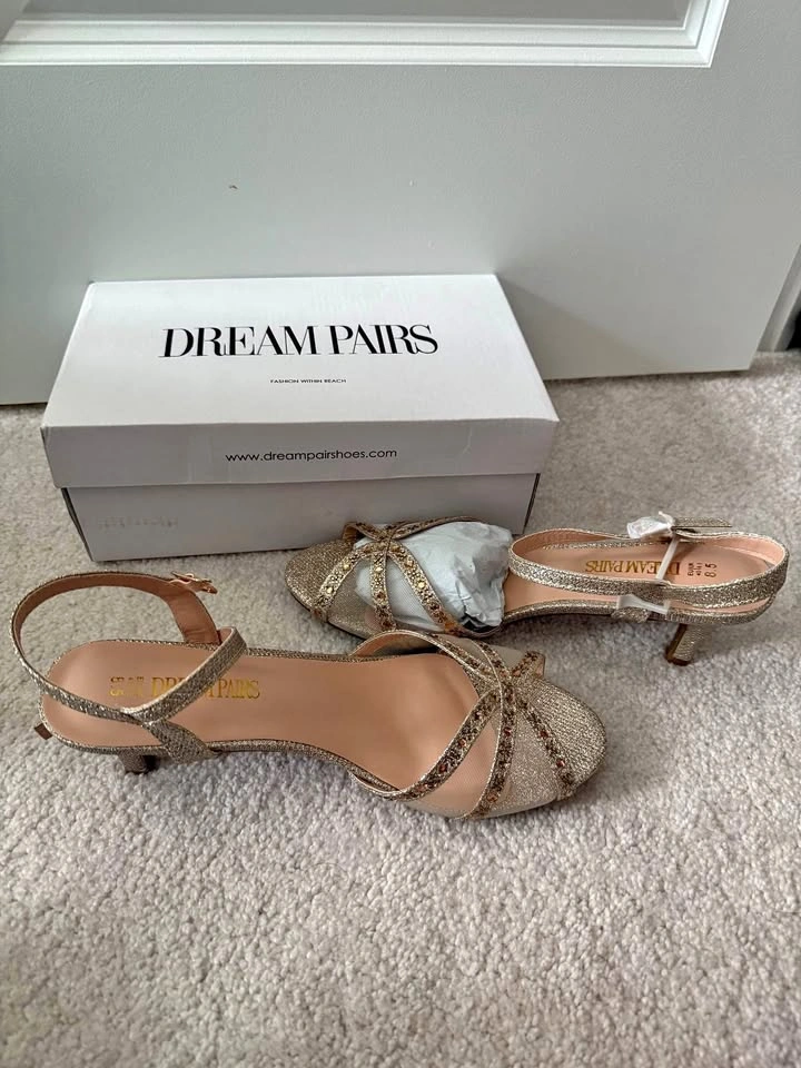 Brand new never worn Gold Kitten heels