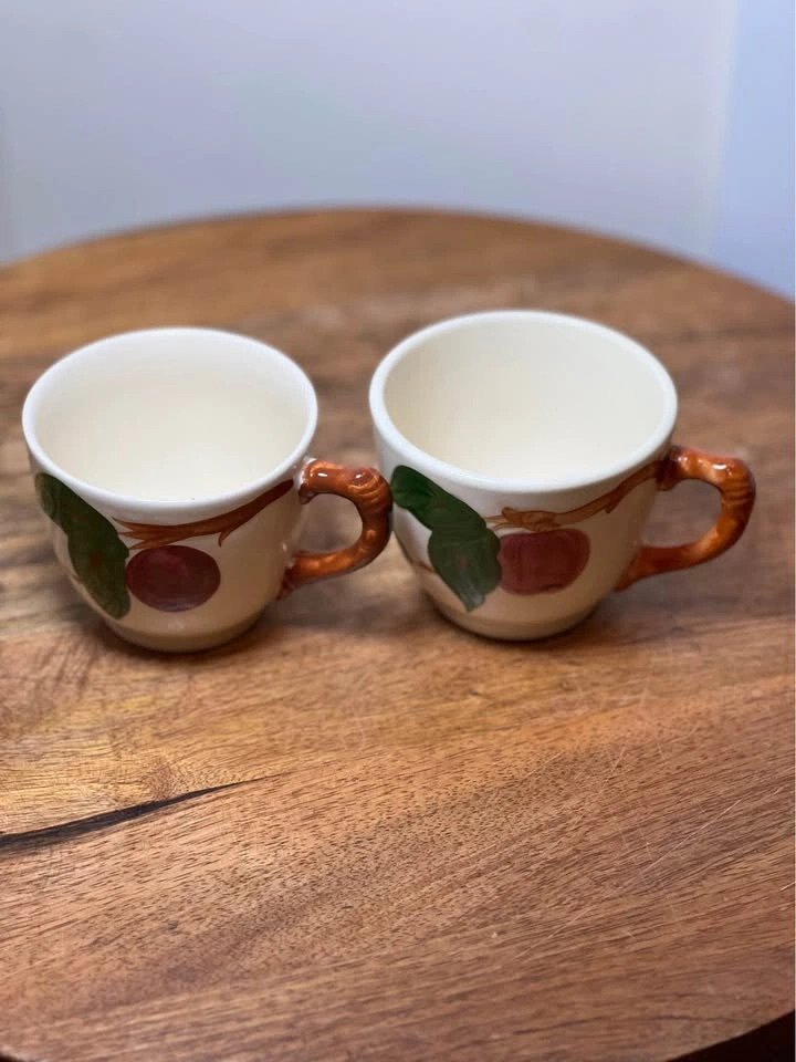 Vintage Franciscan Apple Teacups - Hand-Painted USA/England - photo 2