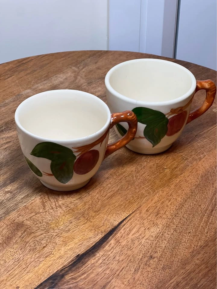 Vintage Franciscan Apple Teacups - Hand-Painted USA/England - photo 3