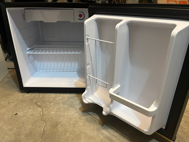 Danby 1.6 Cu. Ft. Compact Refrigerator - photo 2