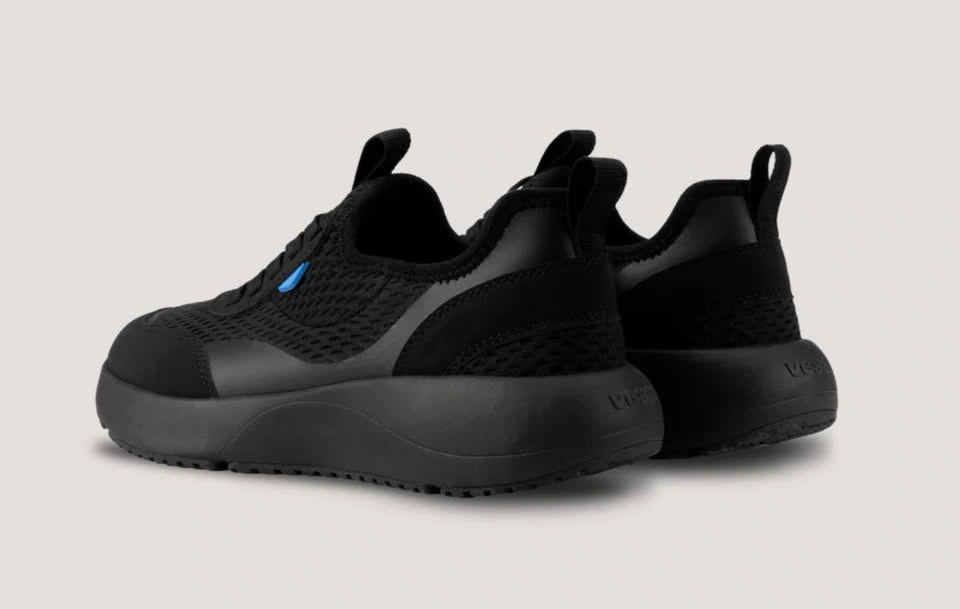 Vessi Pacific Sneakers Men's 9 - Black Waterproof - New - photo 2
