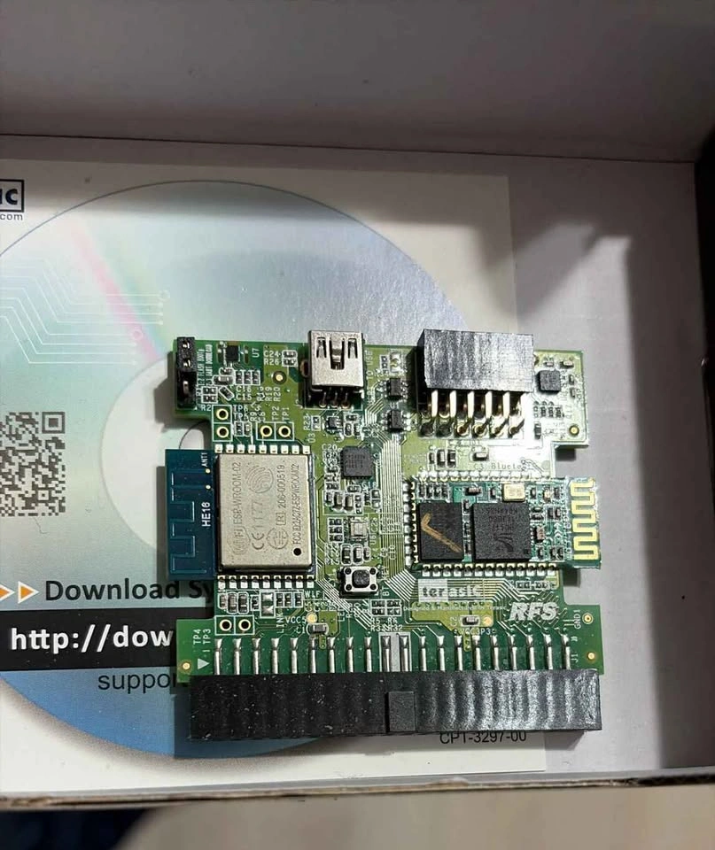 DE1 SoC Board with RFS Expansion Card - photo 2