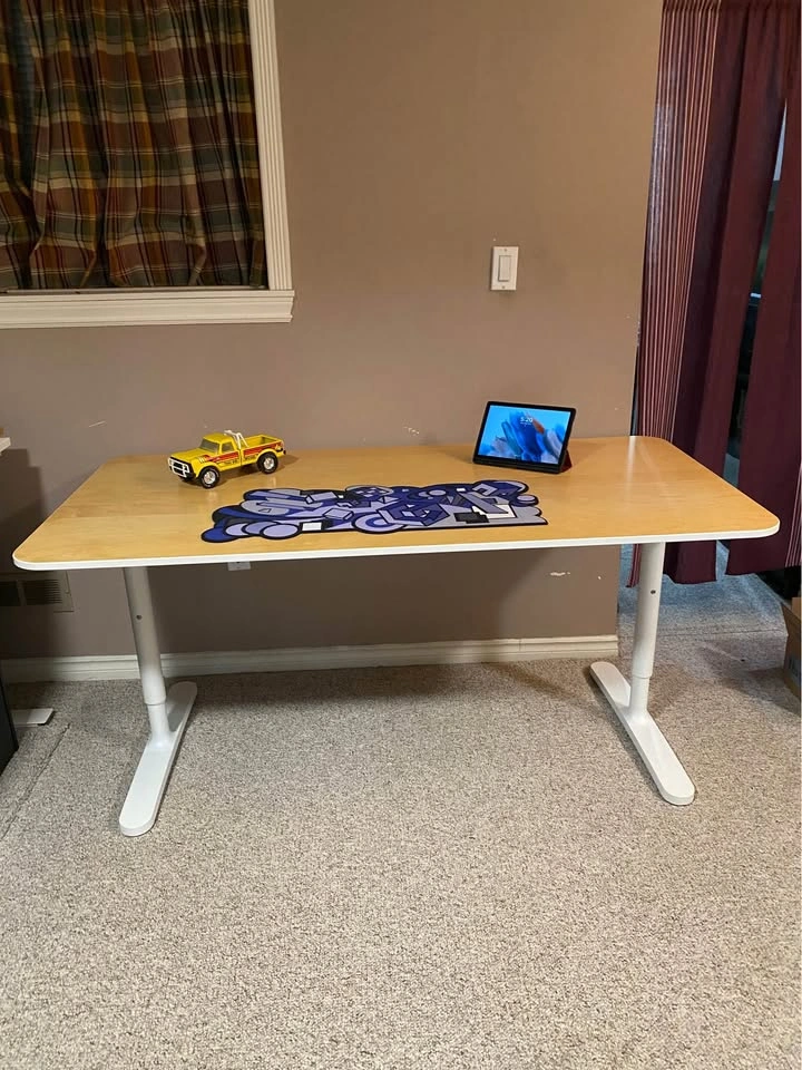 Light Wooden Style IKEA Desk (Delivery Available)
