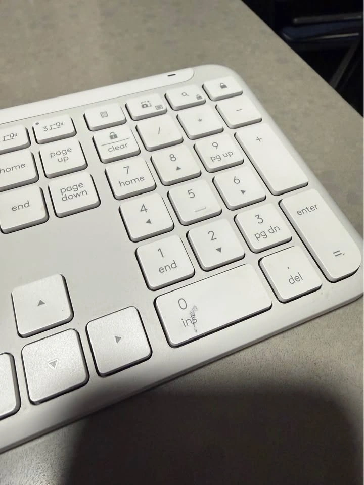 Logitech Wireless Keyboard - photo 2