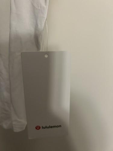 Lululemon White Short Sleeve T-Shirt Women's Size 6 - photo 5