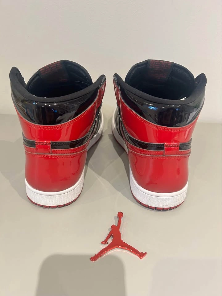 Air Jordan 1 Retro High OG Patent Bred Size 10.5 - photo 3
