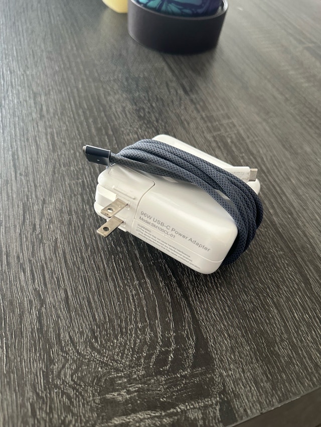 96W USB-C Power Adapter + Braided MagSafe 3 Cable - photo 2