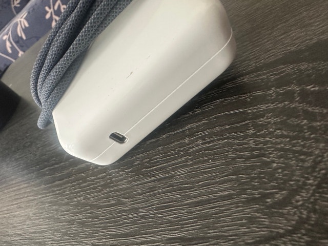 96W USB-C Power Adapter + Braided MagSafe 3 Cable - photo 3