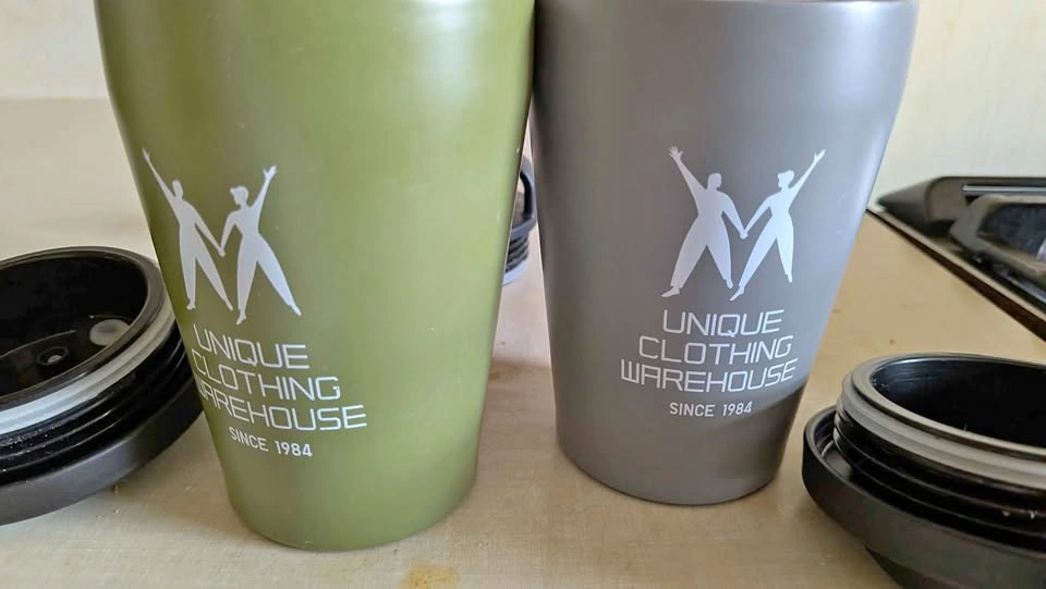 Insulated cups with extra lids