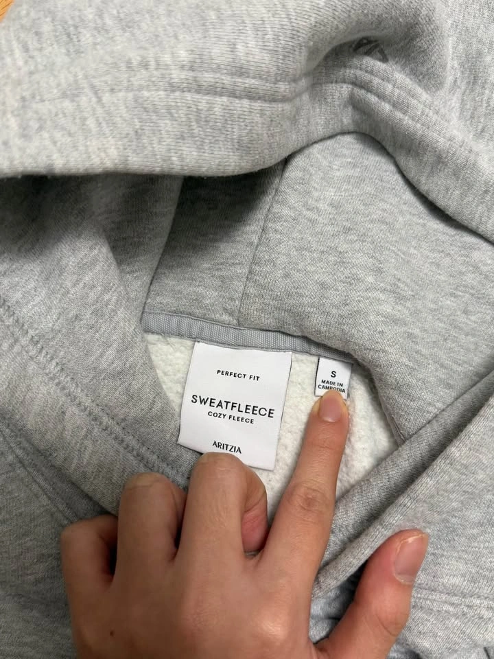 Aritizia Hoodie Small - photo 2