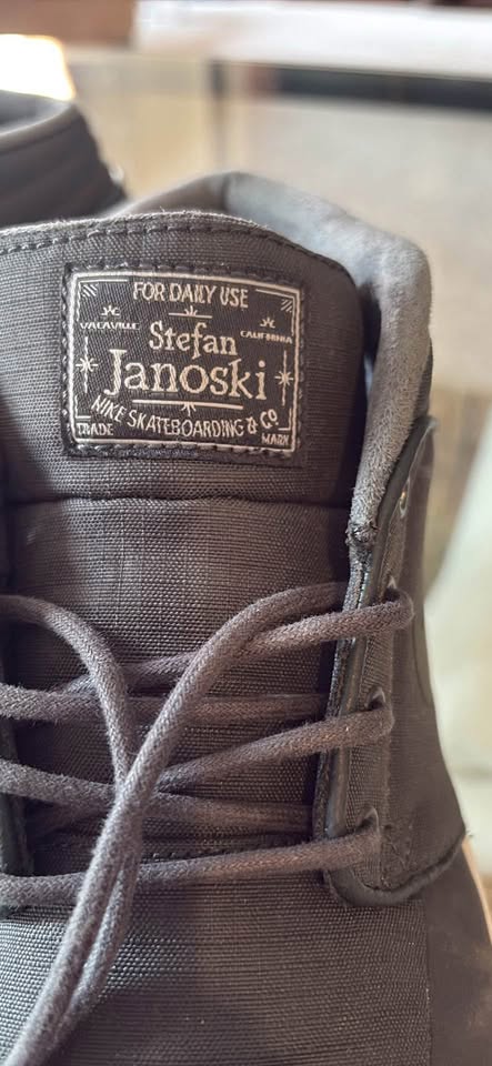 Running shoe - photo 2