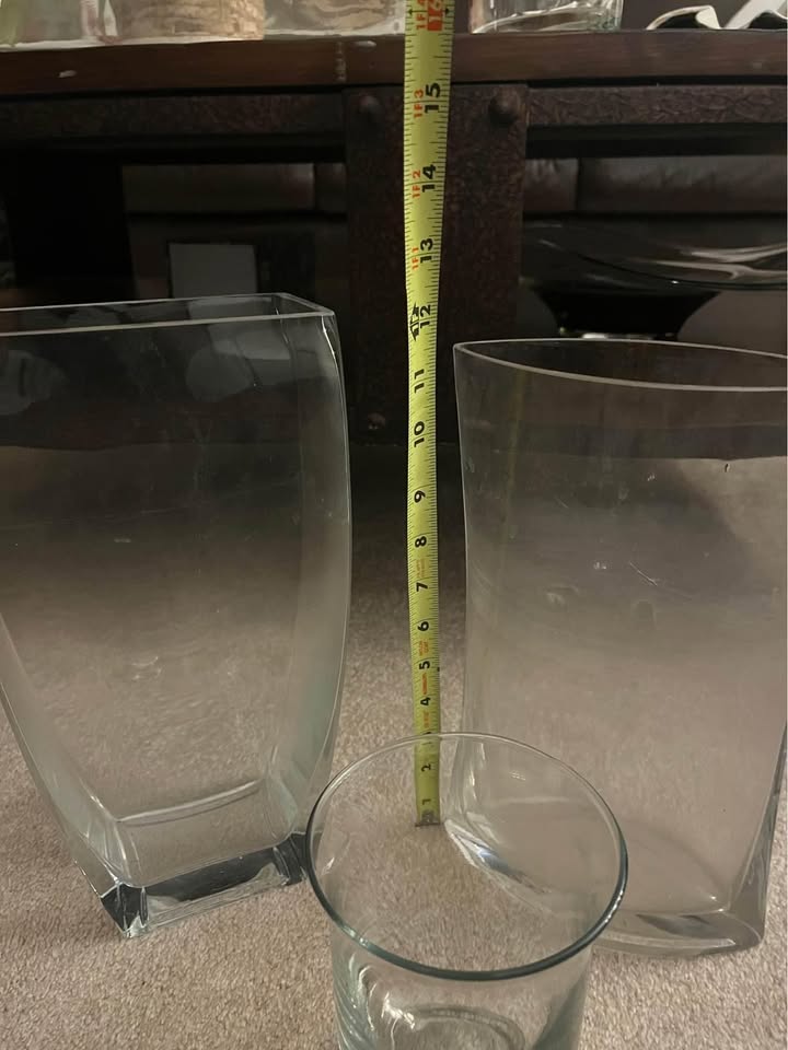3 different shape vases - photo 2