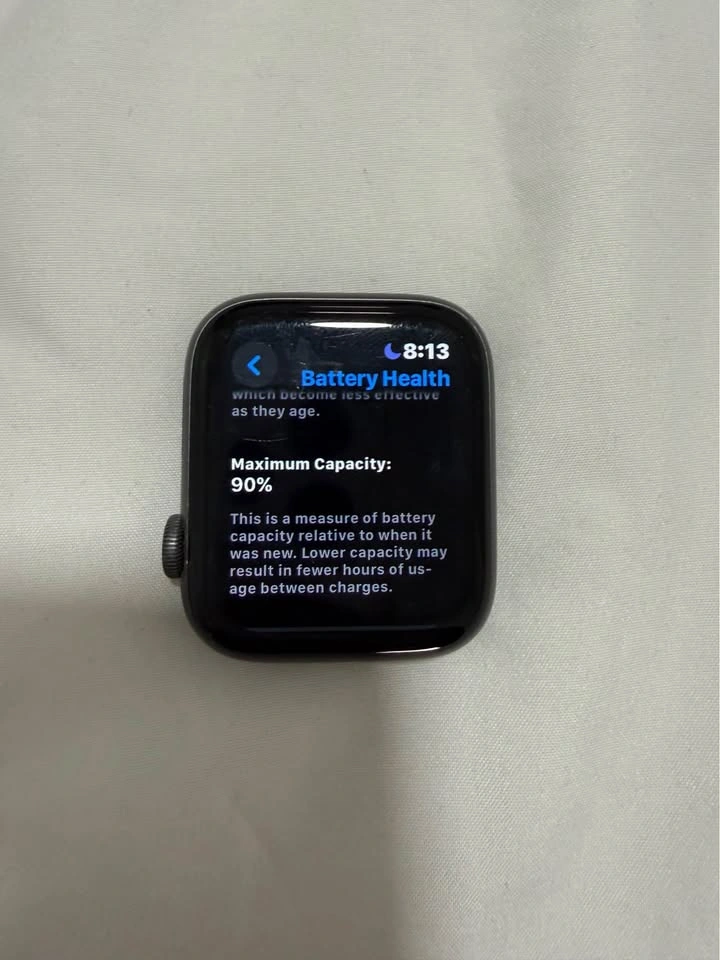 Apple Watch Series 4 44MM - photo 2