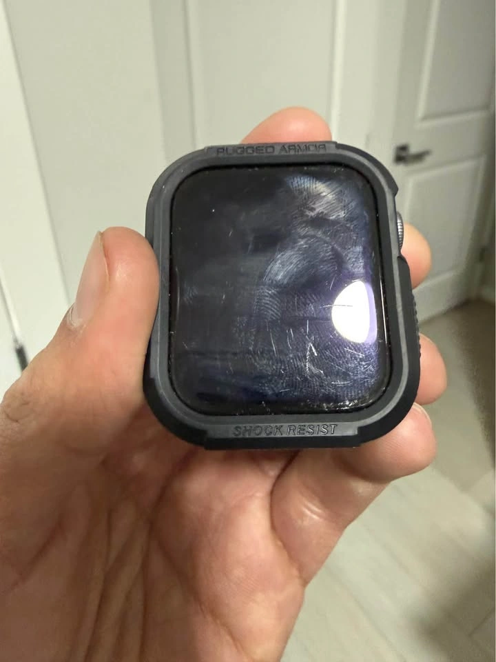 Apple Watch Series 4 44MM - photo 3