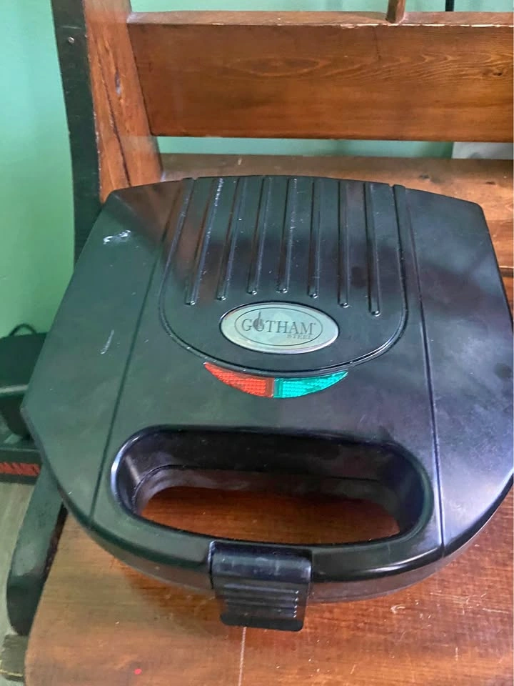Gotham Steel Sandwich Maker