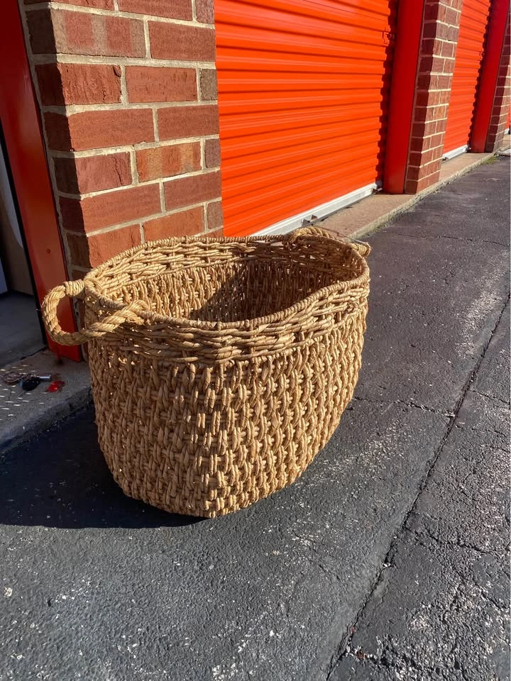 Wicker Rattan Storage Basket 24"w x 20"d x 19"h - photo 3