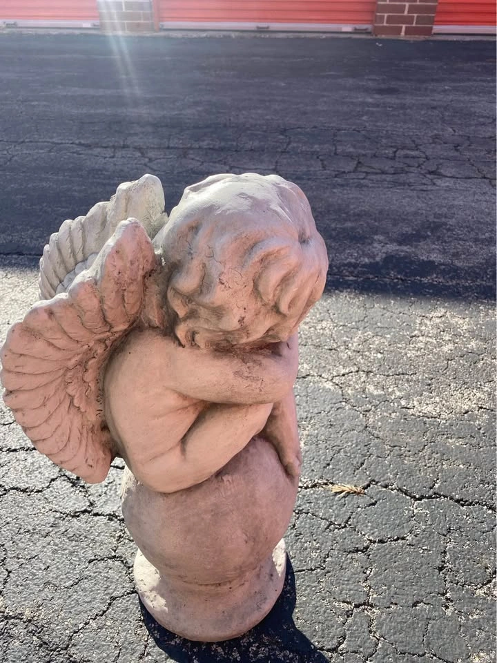 Resin Angel Cherub Sculpture 26”h x 12”w - photo 2