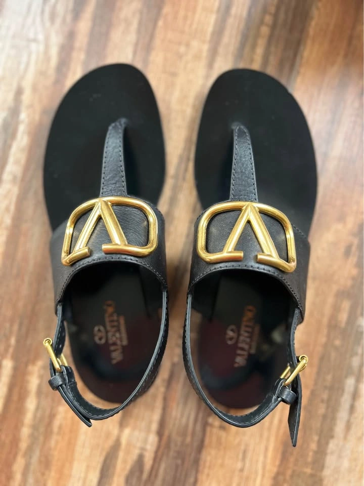 Valentino Garavani Black Gold V Logo Sandals - photo 4