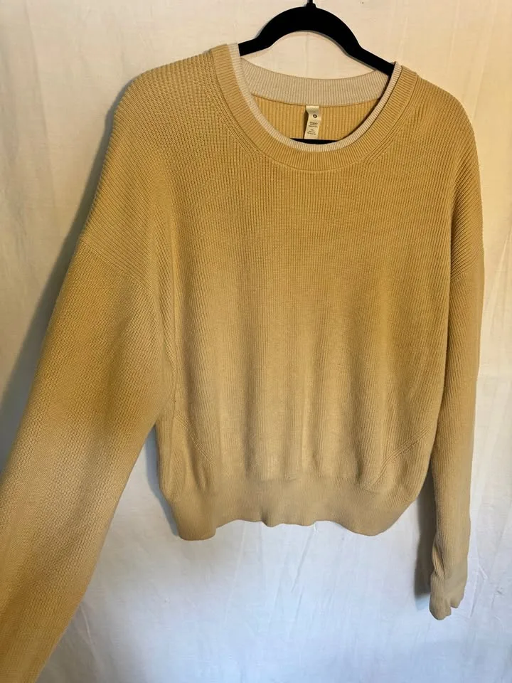 Lululemon Knit Sweater - Women's Size 12 thumbnail