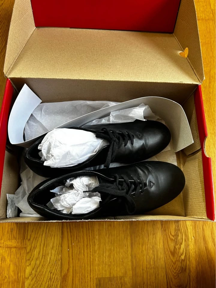Capezio Tap Dancing Shoes (Size 8.5) - photo 2