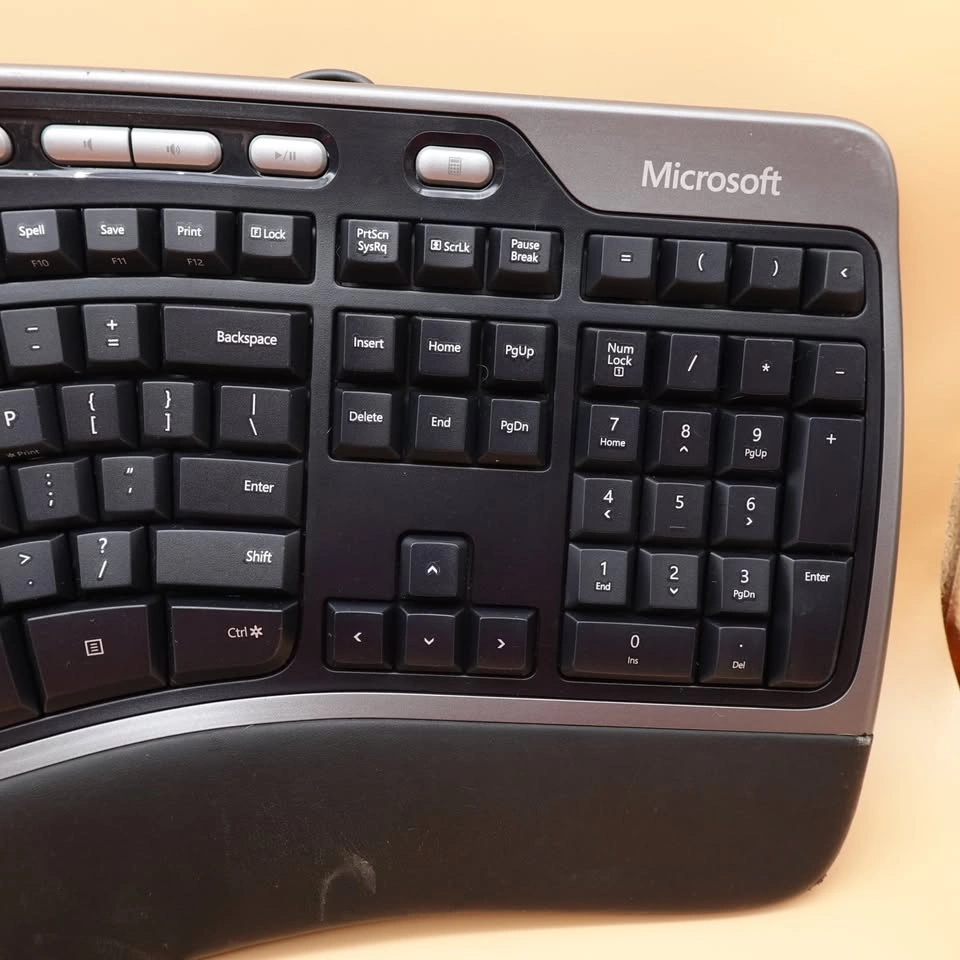 Microsoft Ergonomic Keyboard 4000 v1 USB - photo 3