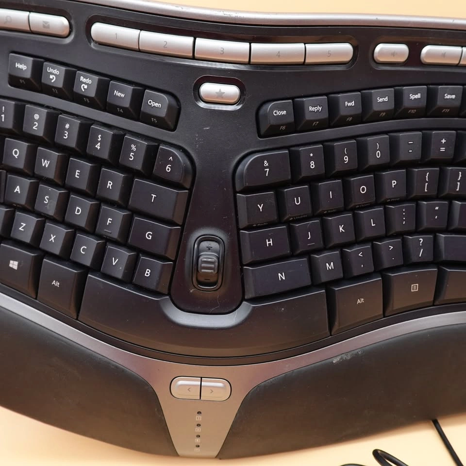 Microsoft Ergonomic Keyboard 4000 v1 USB - photo 4