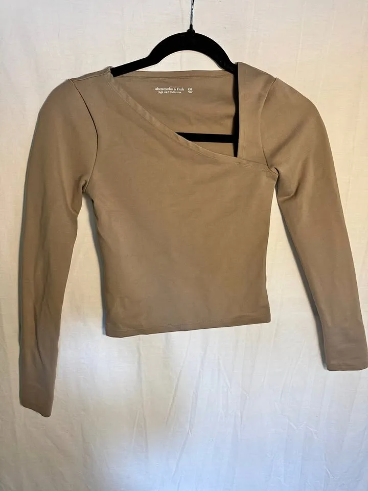 Abercombie Asymmetrical Long Sleeve - Size XXS thumbnail