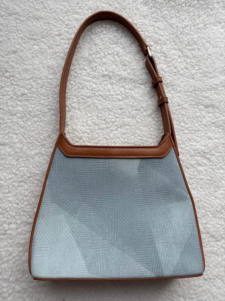 Madison West Light Blue Summer Geometric Tapestry Shoulder Bag - photo 3